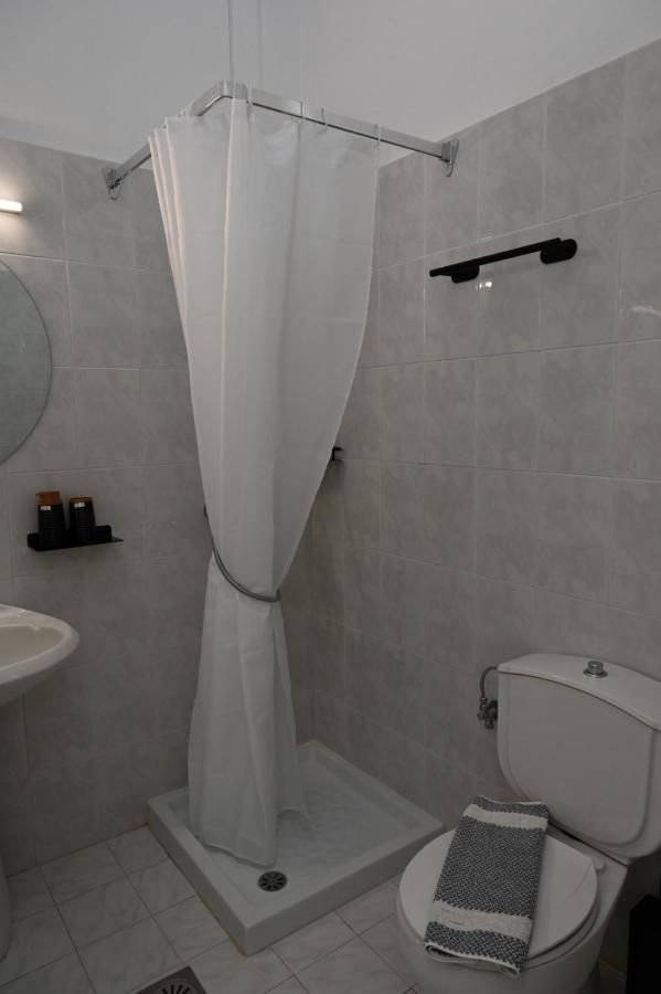 Stacy's Aparthotel *